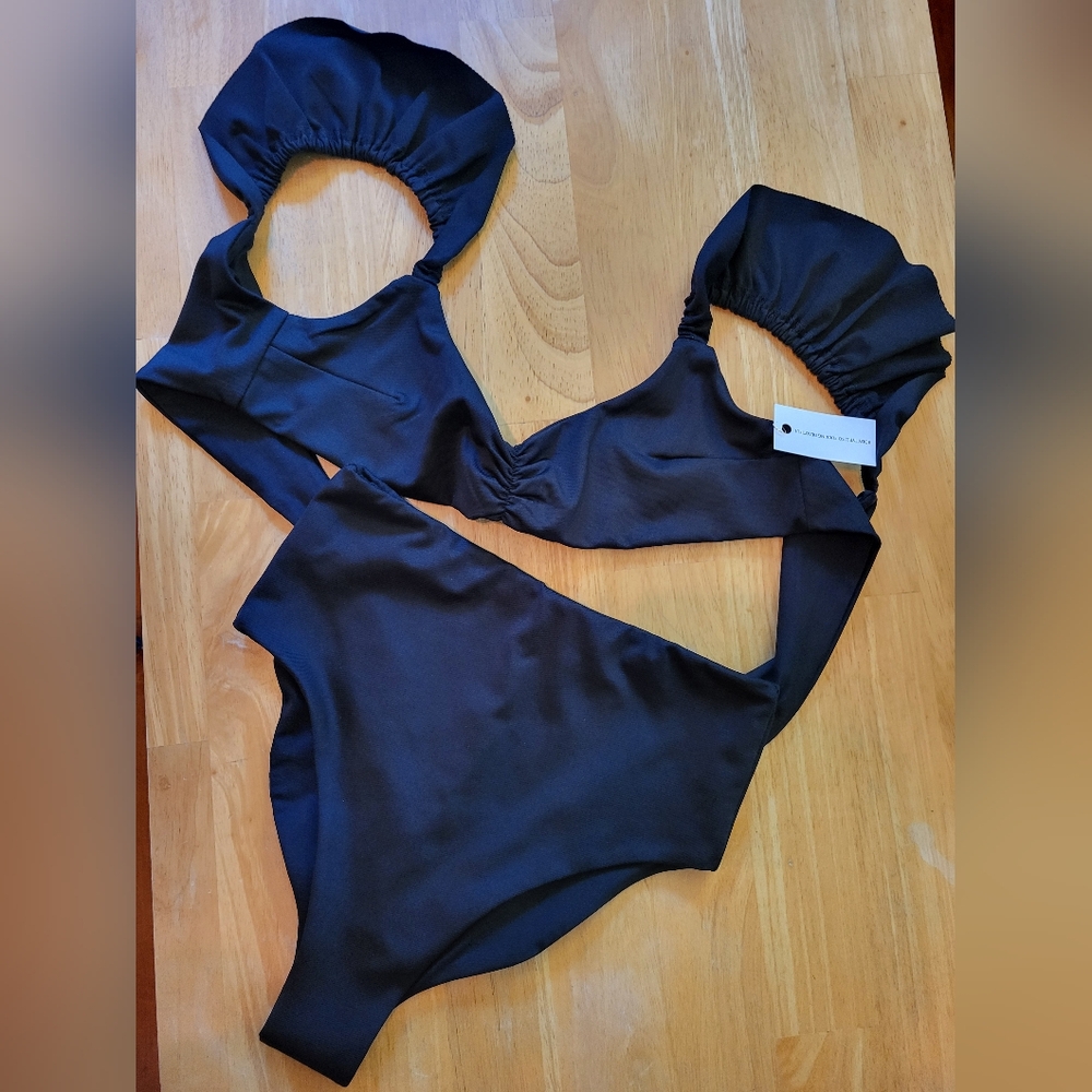 NWT Londre Ruffle Top & High-Waisted Bottoms, both size S, matte black